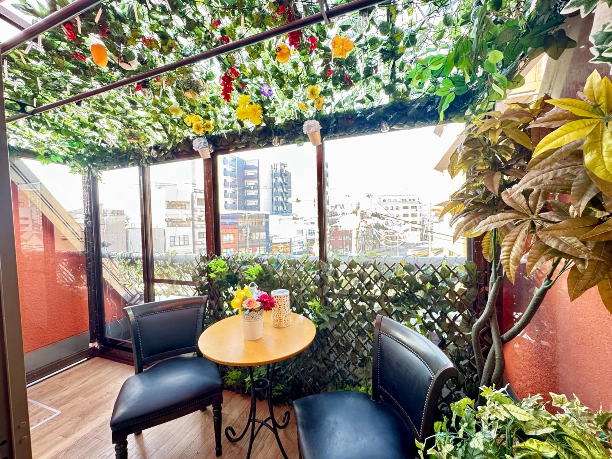 Hotel Orange House Osaka Bagian luar foto