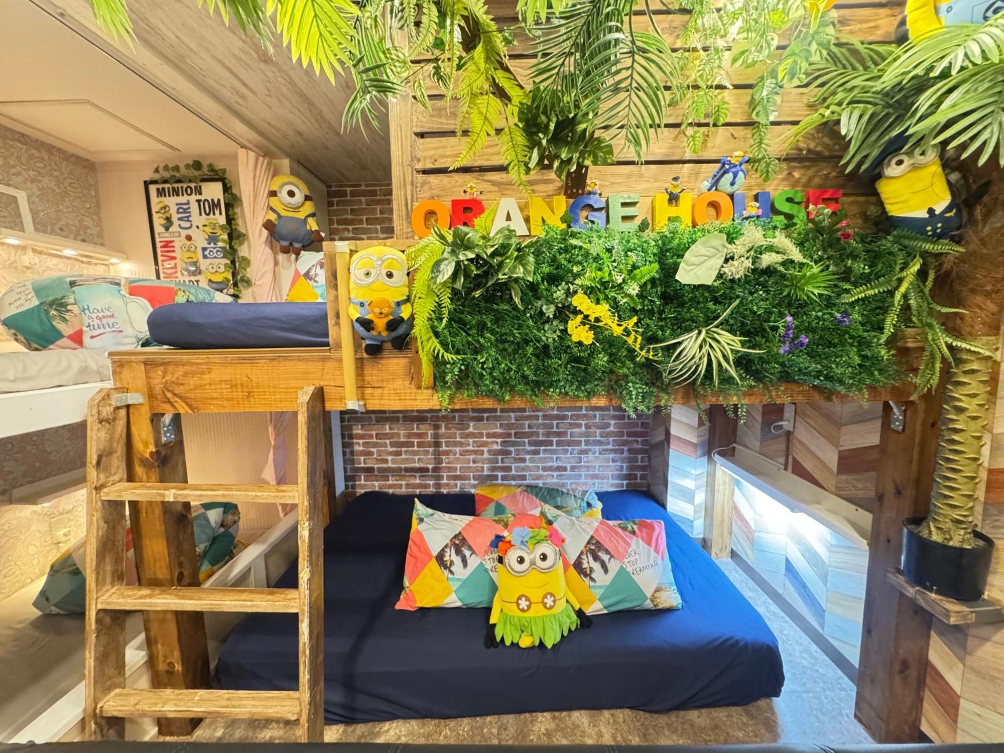 Hotel Orange House Osaka Bagian luar foto